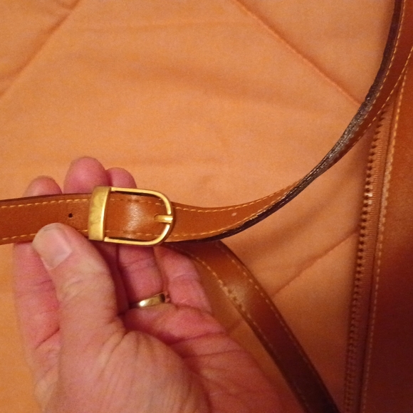 Dooney&Bourke vintage crossbody - Picture 10 of 12